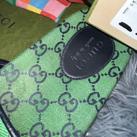 SOLD Authentic Gucci Slides - Picture 4 of 11